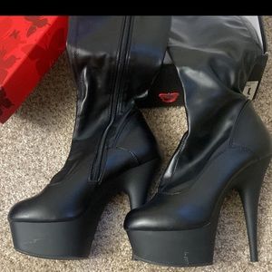 Pleaser Delight 2000 Boots